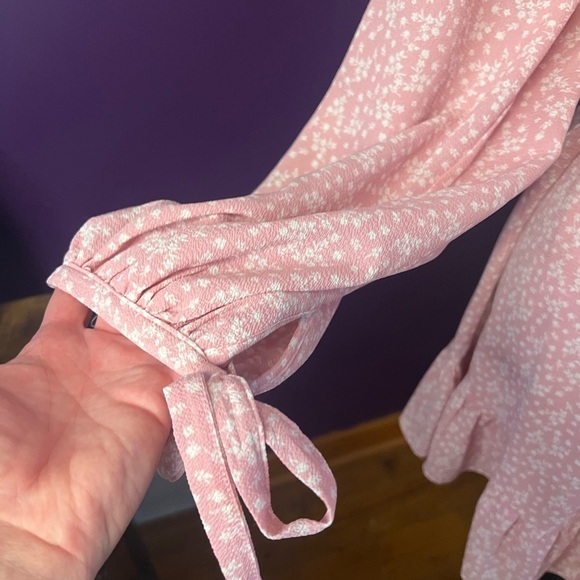 B. Darlin Long Sleeve Pink and White Dress - Picture 3 of 8